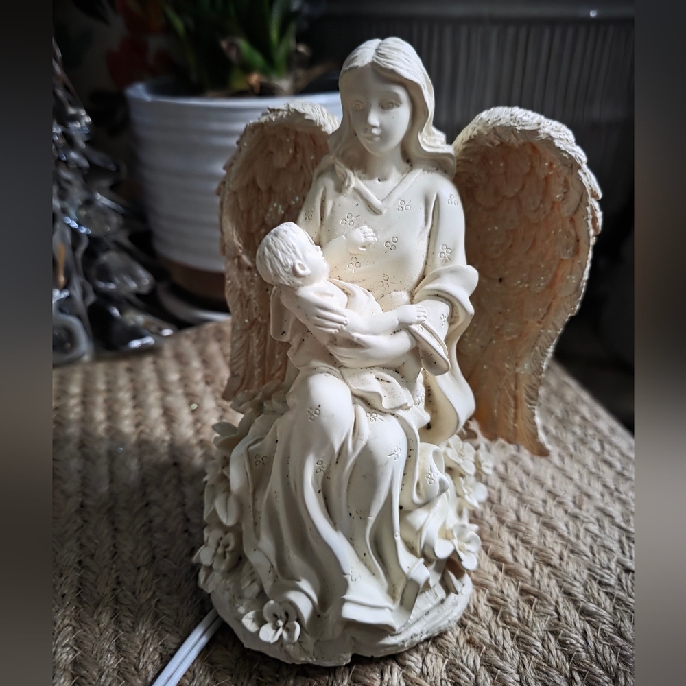Lamp Angelstar 2004 Angel With a Child 5.75"×5"